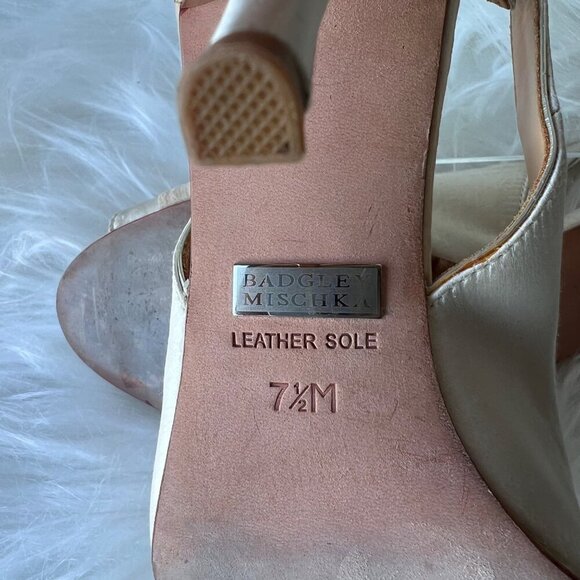 Badgley Mischka Xulia Ivory Satin Low Heels Peep Toe Slingback Wedding heels 7.5 - Picture 7 of 9
